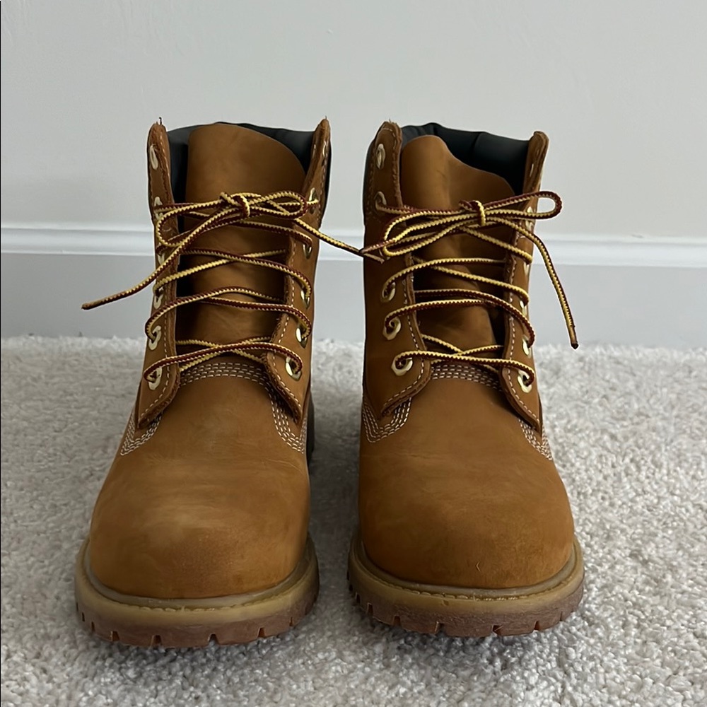 Men's Lace-Up Work Boots in Wheat